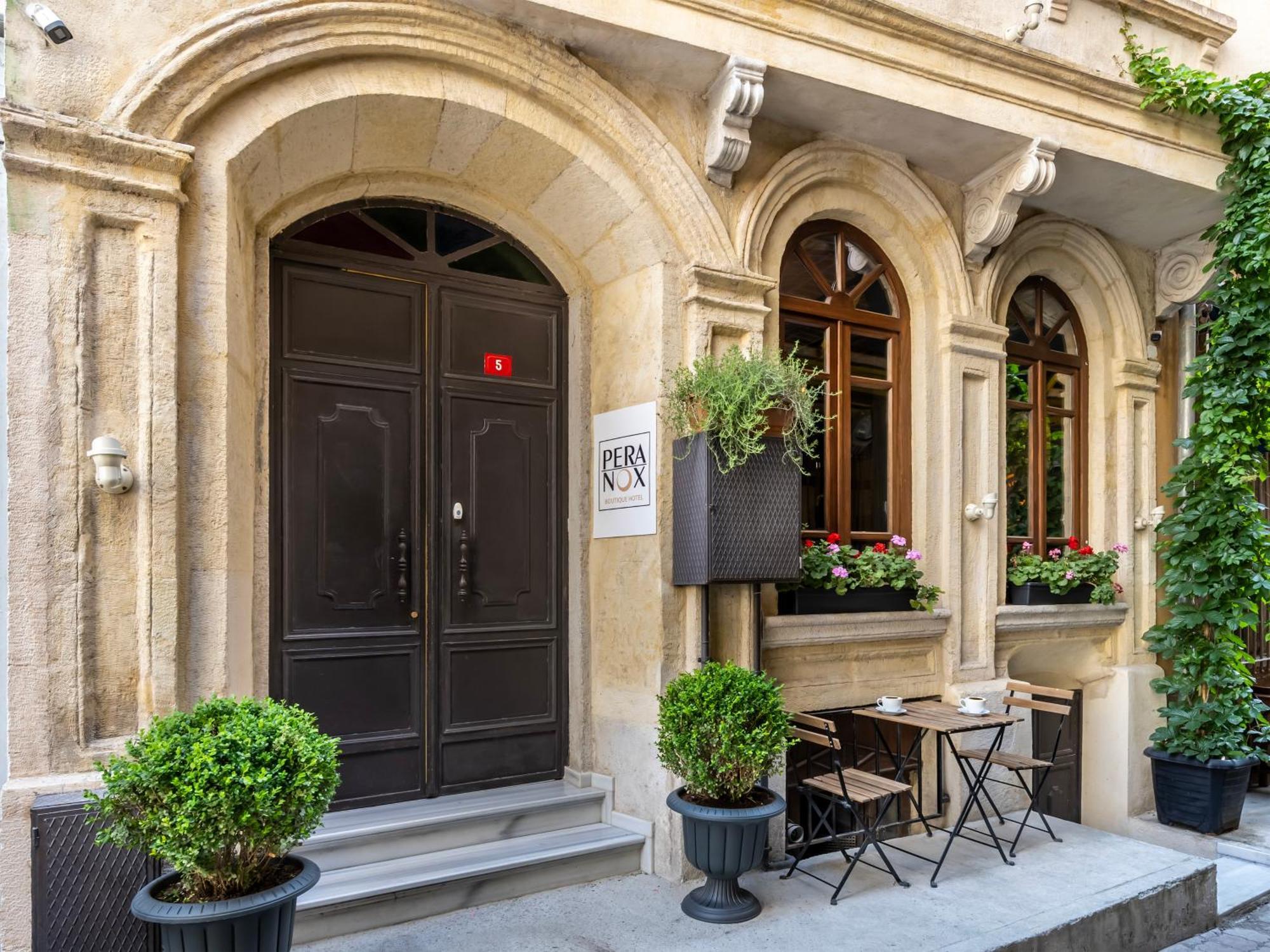 Peranox Boutique Hotel Istanbul Exterior photo